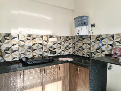 Kitchen Image of 600 Sq.ft 2 BHK Apartment / Flat for sale in Newlook Bhavya Elite, Antop Hill Mumbai for Rs. 16000000