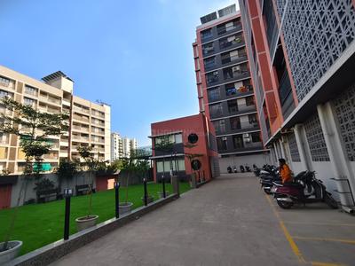 Image of 1800 Sq.ft 3 BHK Apartment / Flat for rent in Avis Aleeza Greens, Sarkhej, Ahmedabad for Rs. 35000
