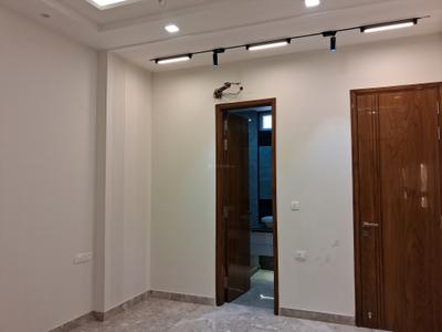 Bedroom Image of 1800 Sq.ft 3 BHK Builder Floor for sale in Paschim Vihar New Delhi for Rs. 33500000