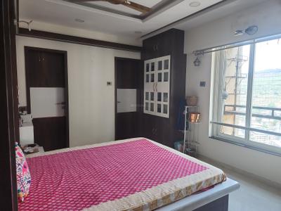 Bedroom Image of 999 Sq.ft 2 BHK Apartment / Flat for sale in Hiranandani Meadows, Thane West Thane for Rs. 21500000