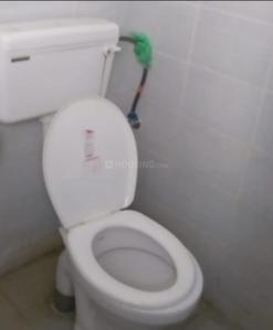 Bathroom Image of 1600 Sq.ft 2 BHK Builder Floor for rent in Gomti Nagar Lucknow for Rs. 17000
