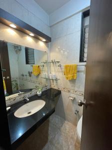 Bathroom Image of 885 Sq.ft 2 BHK Apartment / Flat for rent in Supreme Lake Florence, Powai Mumbai for Rs. 81000