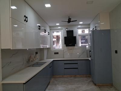 Kitchen Image of 1350 Sq.ft 3 BHK Builder Floor for sale in Paschim Vihar New Delhi for Rs. 26000000