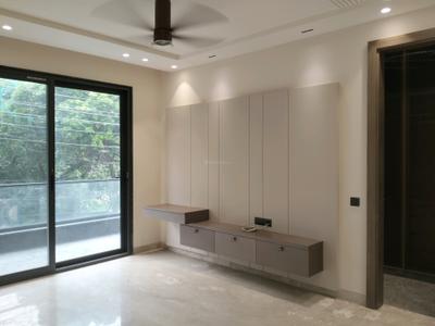 Bedroom Image of 2538 Sq.ft 4 BHK Builder Floor for sale in Model Town New Delhi for Rs. 60000000