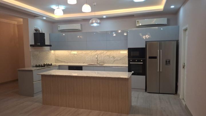 Akkarai beach house Kitchen 1