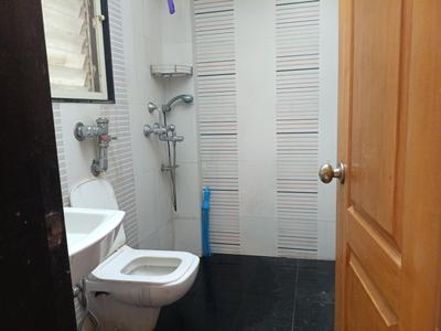 Image of 816 Sq.ft 2 BHK Apartment / Flat for rent in Evershine Millennium Paradise, Kandivali East, Mumbai for Rs. 60000