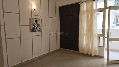 Bedroom Image of 1260 Sq.ft 2 BHK Apartment / Flat for sale in Bulland Heights, Crossings Republik Ghaziabad for Rs. 7800000