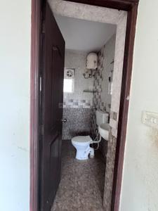 Bathroom Image of 925 Sq.ft 2 BHK Apartment / Flat for sale in Vasco Da Gama Goa for Rs. 6800000