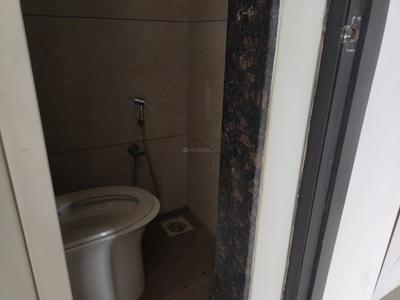 Bathroom Image of 680 Sq.ft 1 BHK Apartment / Flat for sale in Niharika Absolute, Kharghar Navi Mumbai for Rs. 7000000