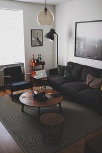 Hall Image of 916 Sq.ft 2 BHK Apartment / Flat for sale in Mahalakshmi Mumbai for Rs. 55000000
