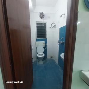 Bathroom Image of 900 Sq.ft 2 BHK Apartment / Flat for sale in Kalighat Kolkata for Rs. 7500000