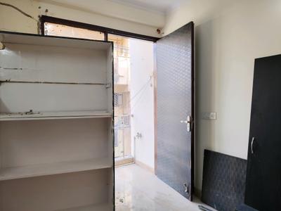 Bedroom Image of 800 Sq.ft 2 BHK Apartment / Flat for sale in Chhattarpur New Delhi for Rs. 5800000