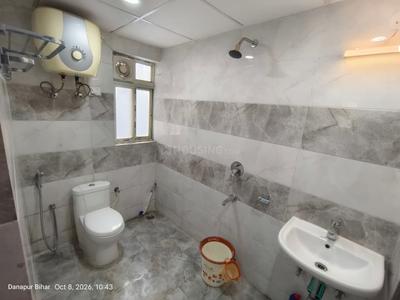 Bathroom Image of 1188 Sq.ft 3 BHK Apartment / Flat for rent in Nutan Lotus Abode, Gola Road Patna for Rs. 38000