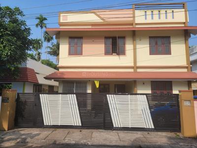 Image of 2200 Sq.ft 4 BHK Independent House for sale in Aluva, Kochi for Rs. 6800000