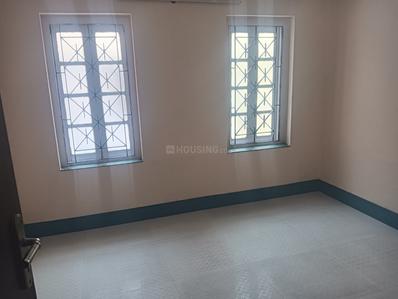 Bedroom Image of 1350 Sq.ft 3 BHK Builder Floor for sale in Dhakuria Kolkata for Rs. 6500000