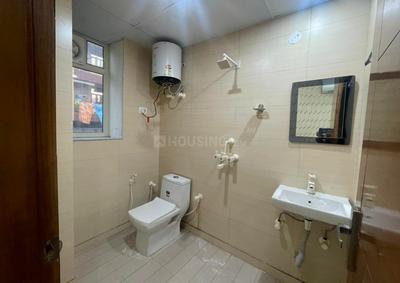 Bathroom Image of HOUSITIZE PG  in Sector 70, Noida