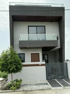 Balcony Image of 1600 Sq.ft 3 BHK Duplex for sale in Nipania Indore for Rs. 12500000