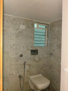 Common Bathroom Image of 937 Sq.ft 2 BHK Apartment / Flat for sale in Neelpadma Seva Smruti, Dombivli East Thane for Rs. 8000000