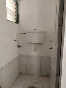 Common Bathroom Two Image of 410 Sq.ft 1 BHK Apartment / Flat for sale in Kandivali West Mumbai for Rs. 6300000