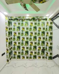 Bedroom Image of 650 Sq.ft 2 BHK Builder Floor for sale in Govindpuri New Delhi for Rs. 4200000