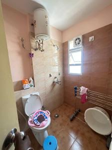 Bathroom Image of 1220 Sq.ft 3 BHK Apartment / Flat for sale in Unitech Uniworld City, New Town Kolkata for Rs. 11000000
