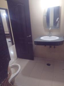 Image of 1350 Sq.ft 3 BHK Apartment / Flat for rent in Paramount Symphony, Crossings Republik, Ghaziabad for Rs. 23000
