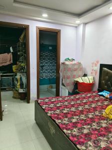 Bedroom Image of 850 Sq.ft 2 BHK Builder Floor for sale in Pul Prahlad Pur New Delhi for Rs. 4800000