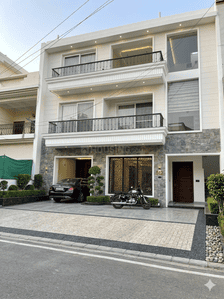 Image of 2250 Sq.ft 7 BHK Independent House for sale in Sector 15, Chandigarh for Rs. 135000000