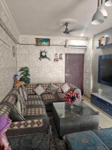 Image of 1374 Sq.ft 2 BHK Apartment / Flat for rent in Dwarkadhish The Cubix, Sector 23, Dharuhera for Rs. 18000