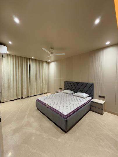 DLF Phase 5 Bedroom 1