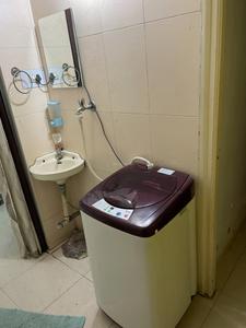 Bathroom Image of 1450 Sq.ft 3 BHK Apartment / Flat for rent in Canada Corner Nashik for Rs. 35000
