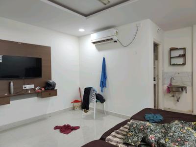 Bedroom Image of 355 Sq.ft 1 RK Apartment / Flat for rent in Kondapur Hyderabad for Rs. 18000