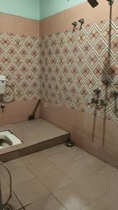 Bathroom Image of 600 Sq.ft 2 BHK Independent House for rent in Madhubani Purnea for Rs. 7000
