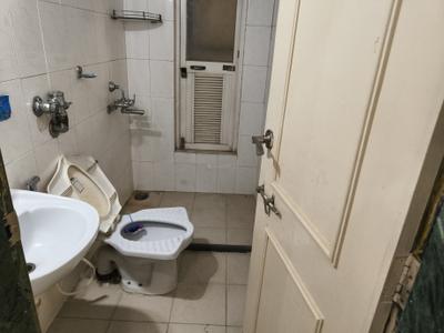 Bathroom Image of 595 Sq.ft 1 BHK Apartment / Flat for sale in Hiranandani Phoenix, Hiranandani Estate Thane for Rs. 9000000