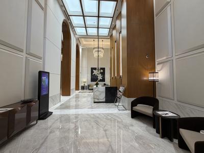 Living Room Image of 2300 Sq.ft 3.5 BHK Apartment / Flat for rent in DLF One Midtown, Karampura New Delhi for Rs. 99900