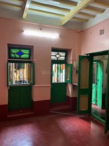Bedroom Image of 250 Sq.ft 2 BHK Independent House for rent in Maniktala Kolkata for Rs. 15000