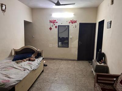 Bedroom Image of 1350 Sq.ft 3 BHK Apartment / Flat for sale in Purvasha Apartments, Mayur Vihar Phase 1 New Delhi for Rs. 26000000