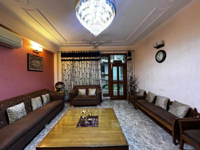 Living Room Image of 8000 Sq.ft 12 BHK Builder Floor for sale in Jamia Nagar New Delhi for Rs. 132500000