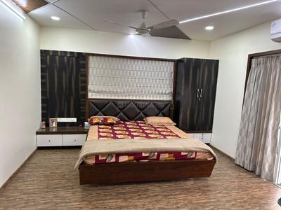 Bedroom Image of 2000 Sq.ft 3 BHK Apartment / Flat for rent in Lodha Meridian Super 60, Kukatpally Hyderabad for Rs. 80000