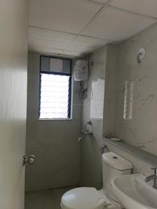 Common Bathroom Image of 690 Sq.ft 2 BHK Apartment / Flat for rent in Runwal Gardens Phase I, Dombivli East Thane for Rs. 16500
