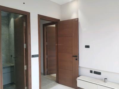 Bedroom Image of 1800 Sq.ft 3 BHK Builder Floor for sale in Kirti Nagar New Delhi for Rs. 33000000