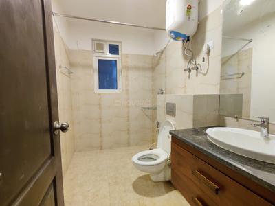 Bathroom Image of 3300 Sq.ft 4 BHK Apartment / Flat for rent in ATS Casa Espana, Bar Majra Mohali for Rs. 63000