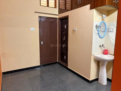 Bedroom Image of 960 Sq.ft 2 BHK Independent House for rent in Saptapur Dharwad for Rs. 15000