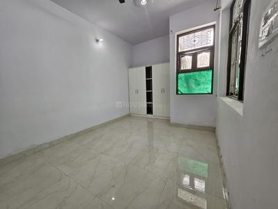 Bedroom Image of 2000 Sq.ft 3 BHK Builder Floor for rent in Sector 55 Noida for Rs. 46000