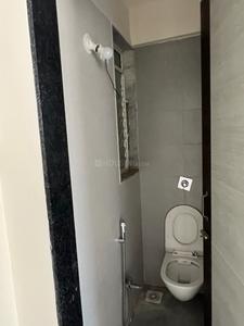 Bathroom Image of 510 Sq.ft 1 BHK Apartment / Flat for rent in Rohan Lifescapes Shubham, Girgaon Mumbai for Rs. 60000