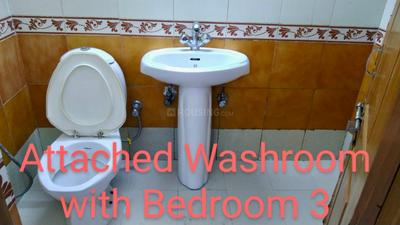 Image of 2000 Sq.ft 3 BHK Apartment / Flat for sale in SB youth Apartment, Sector 2 Dwarka, New Delhi for Rs. 24000000