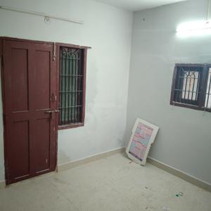 Bedroom Image of 800 Sq.ft 2 BHK Builder Floor for rent in Kodungaiyur East Chennai for Rs. 16000