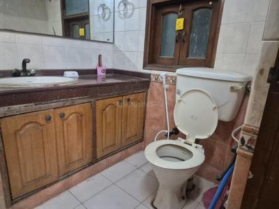 Image of 2700 Sq.ft 3 BHK Builder Floor for rent in Sector 41, Noida for Rs. 38000