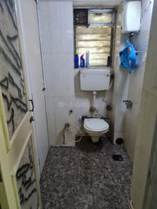 Bathroom Image of 751 Sq.ft 2 BHK Apartment / Flat for rent in Mahim Mumbai for Rs. 75000