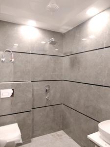 Common Bathroom Image of 1305 Sq.ft 3 BHK Builder Floor for sale in BPTP District 5, Sector 84 Faridabad for Rs. 14500000